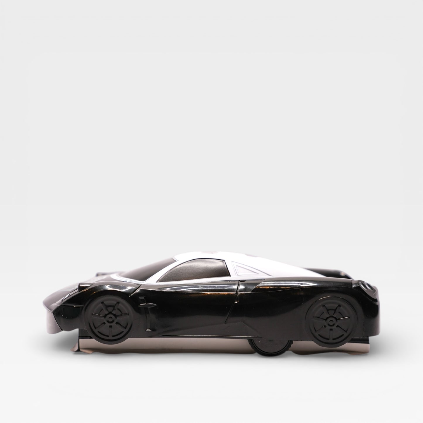 Switch! Adapted Marvel Venom Wall Climber RC Car