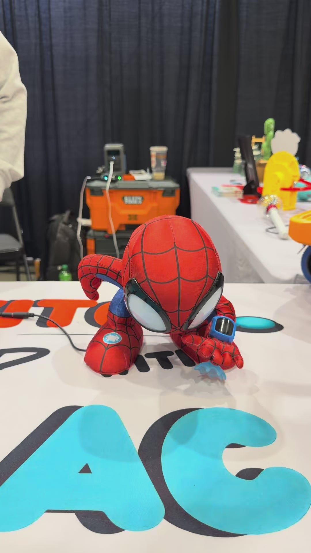 Switch! Adapted Spidey 360 Plush Bundle